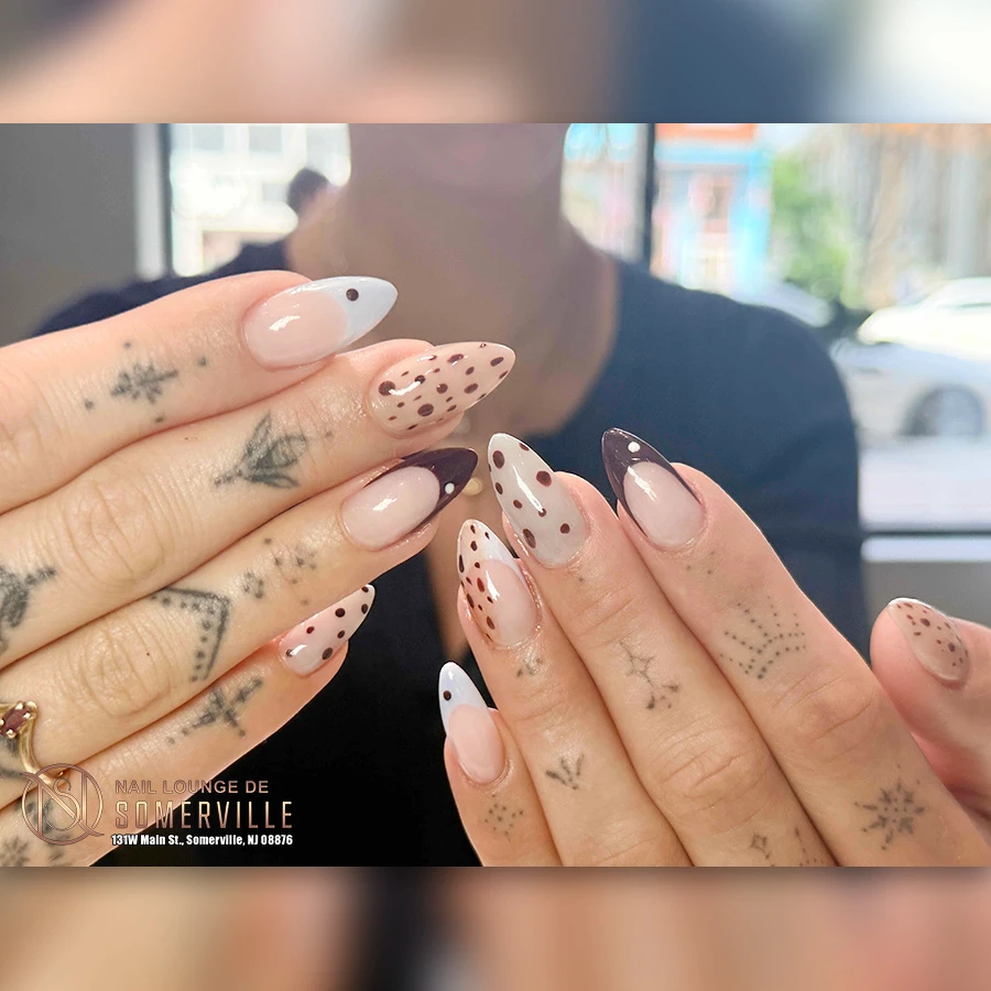 Nail Lounge De Somerville